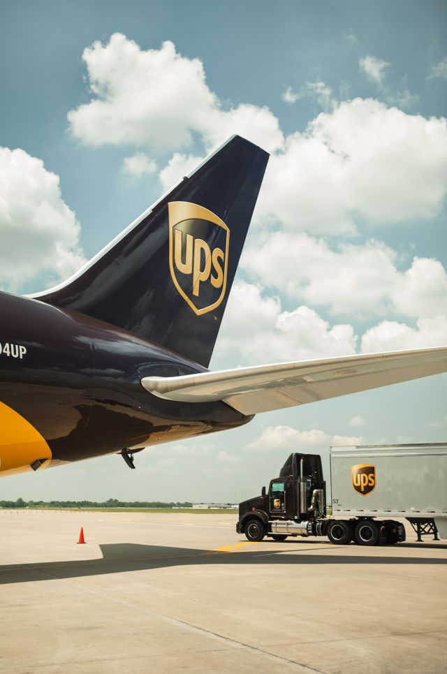 Spółka UPS opublikowała dane dotyczące skorygowanego rozwodnionego zysku na akcję za czwarty kwartał 2015 r. Źródło: UPS Spółka UPS opublikowała dane dotyczące skorygowanego rozwodnionego zysku na akcję za czwarty kwartał 2015 r. Źródło: UPS