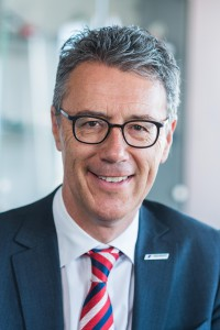 – W bieżącym roku i w kolejnych latach celem strategicznym SLG jest wzrost w branżach automotive, budowy urządzeń i maszyn oraz healthcare. Chcielibyśmy ponadto zwiększyć swój udział w sektorze chemicznym – wymienia właściciel Harald Seifert. Harald Seifert