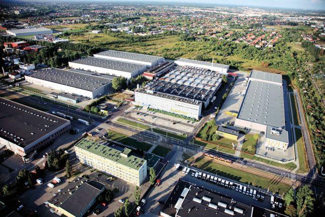 Firma Atlanta A.M., wyłączny dystrybutor marki Melissa Primo Gusto  w Polsce, przedłużyła umowę najmu w SEGRO Business Park Warsaw, Żerań. Źródło: SEGRO