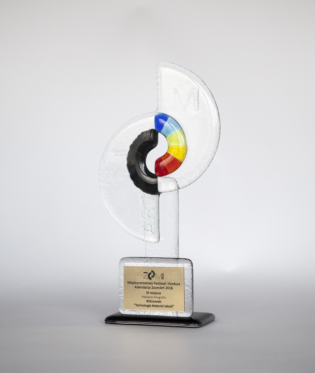 Kalendarz WIŚNIOWSKI 2016 został jednym z laureatów Międzynarodowego Festiwalu i Konkursu Kalendarzy Zoom Art.