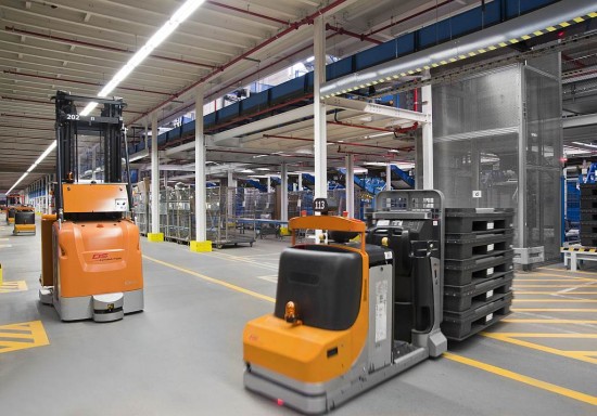 Automatyczne wózki widłowe. Źródło: Still Automatyczne wózki widłowe. Źródło: Still