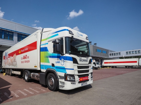 Poczta Polska testuje ciągnik Scania LNG