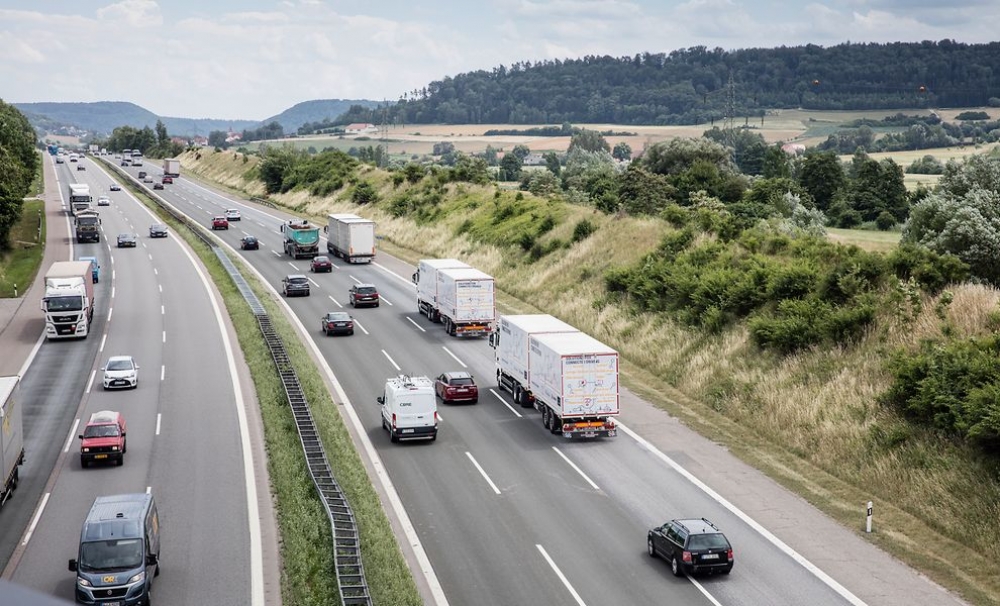 Firmy transportowe redukują emisję spalin