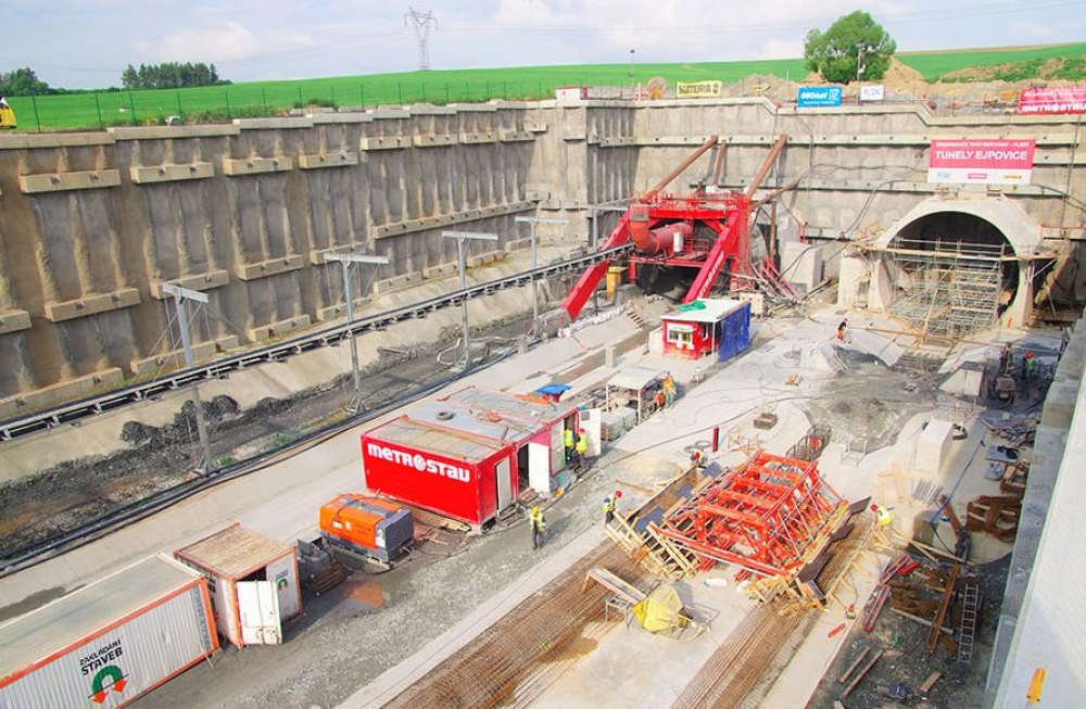 Metrostav wybudował najdłuższy tunel kolejowy w Czechach