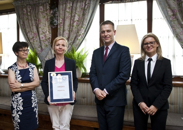Ranking firm TSL koordynowany przez prof. Halinę Brdulak z SGH uważany jest przez ekspertów branży za najbardziej merytoryczną i obiektywną ocenę rynku usług transportowo-logistycznych w Polsce.