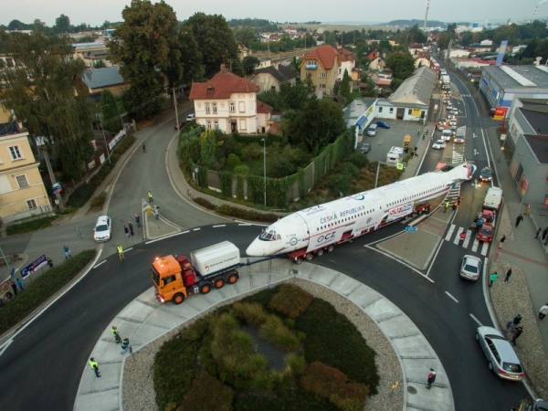 Universal Transport rozszerza obecność w RC